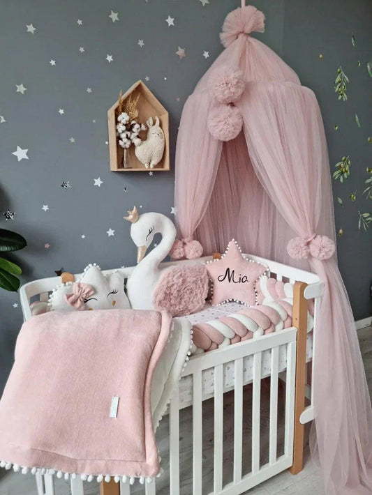 How to Choose the Perfect Braided Crib Bumper to Match Your Nursery Décor