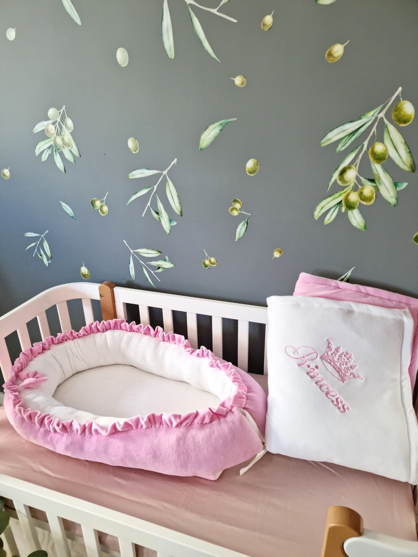 Unique pink baby crib bedding set for girl. KARI studio
