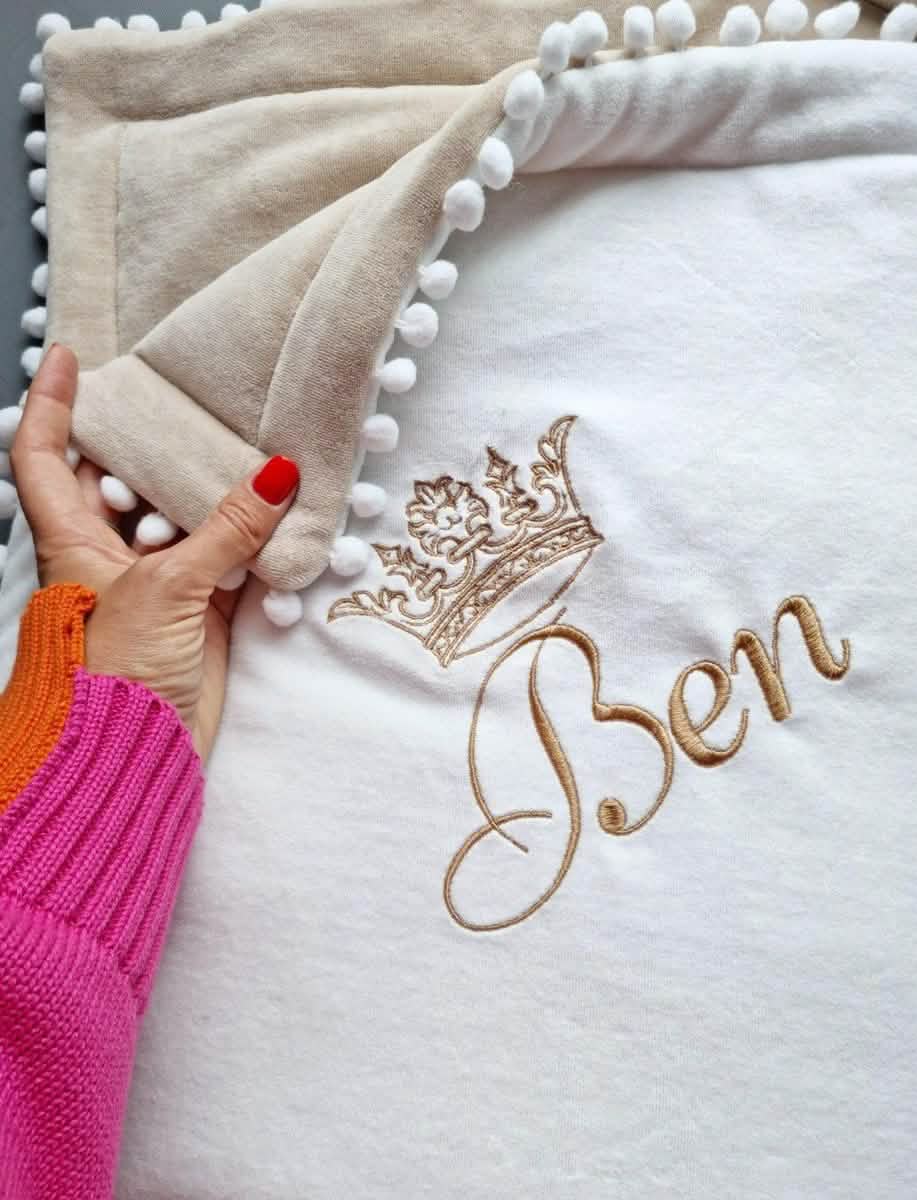 Personalized Baby bedding set for gray - KariStudio