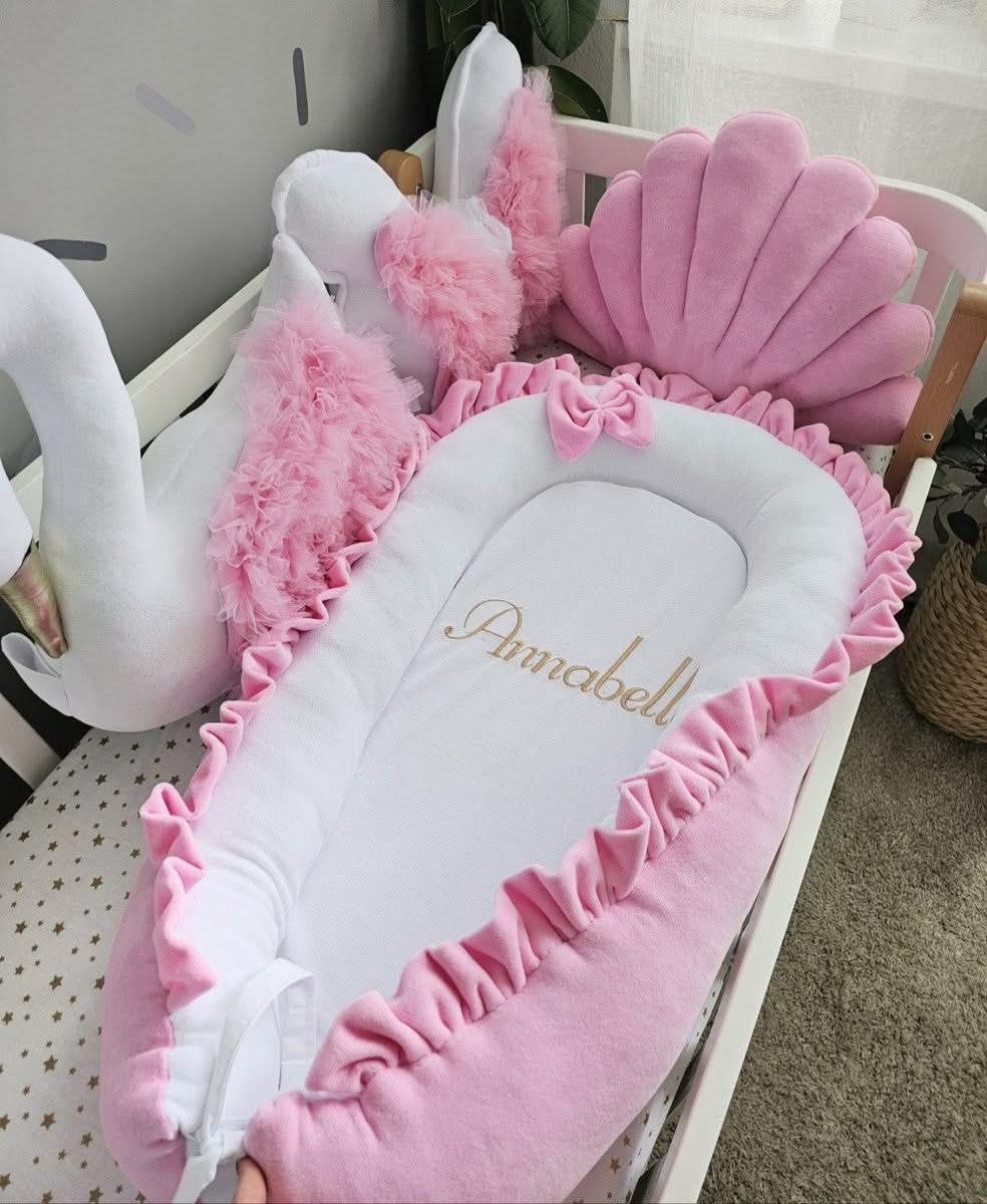 Personalized baby nest with name. KARI studio