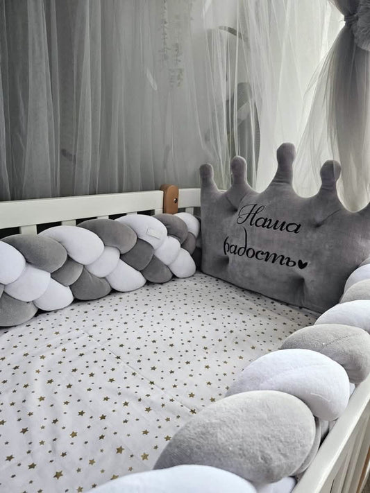 Baby bedding crib bumper set for boys gray. KARI studio