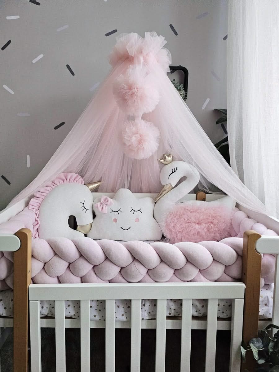 Exklusiv crib bumper set light pink. KARI studio