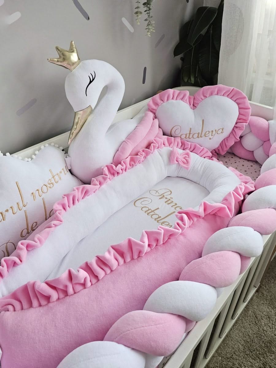 Baby girl bedding set pink. KARI studio