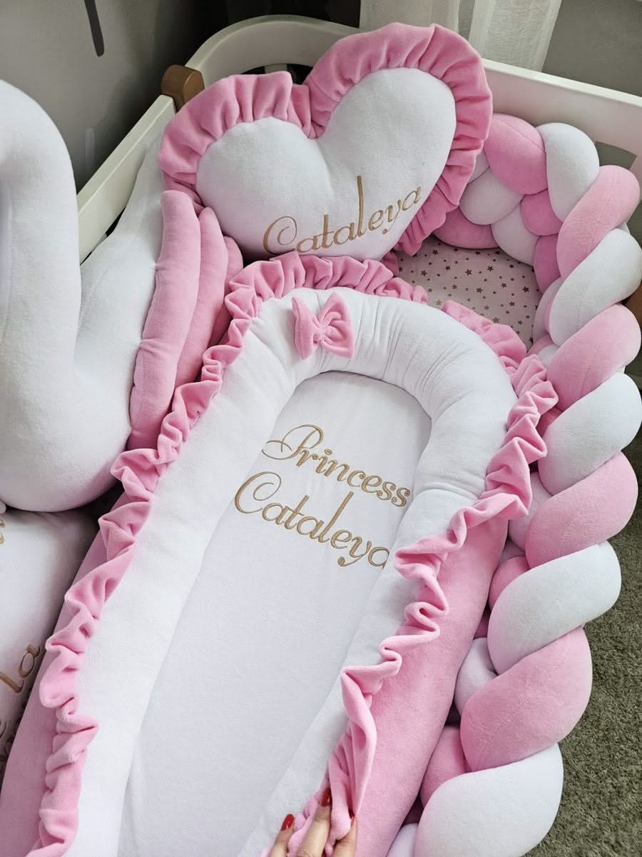 Baby girl bedding set pink. KARI studio