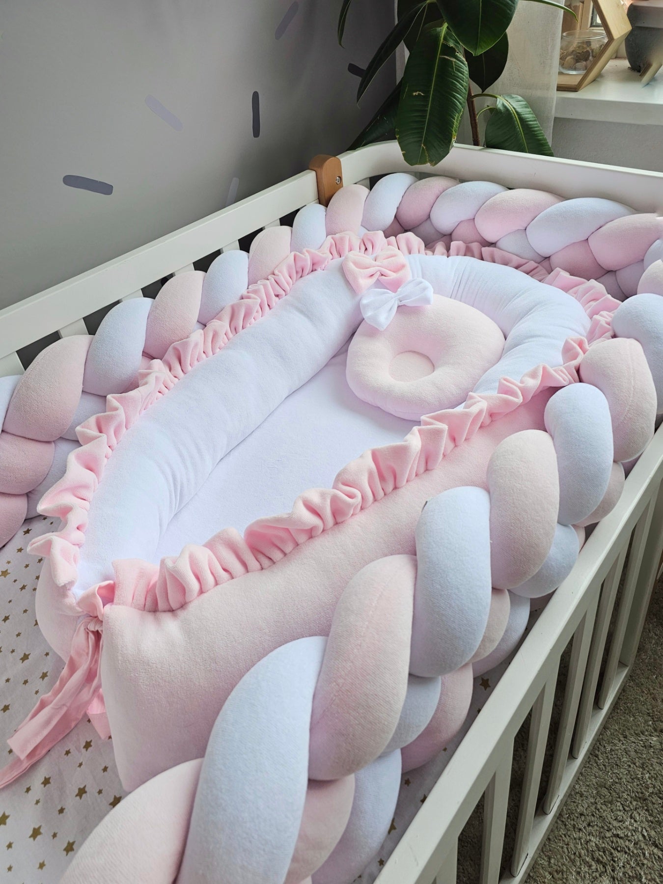 Light pink baby bedding set for girl