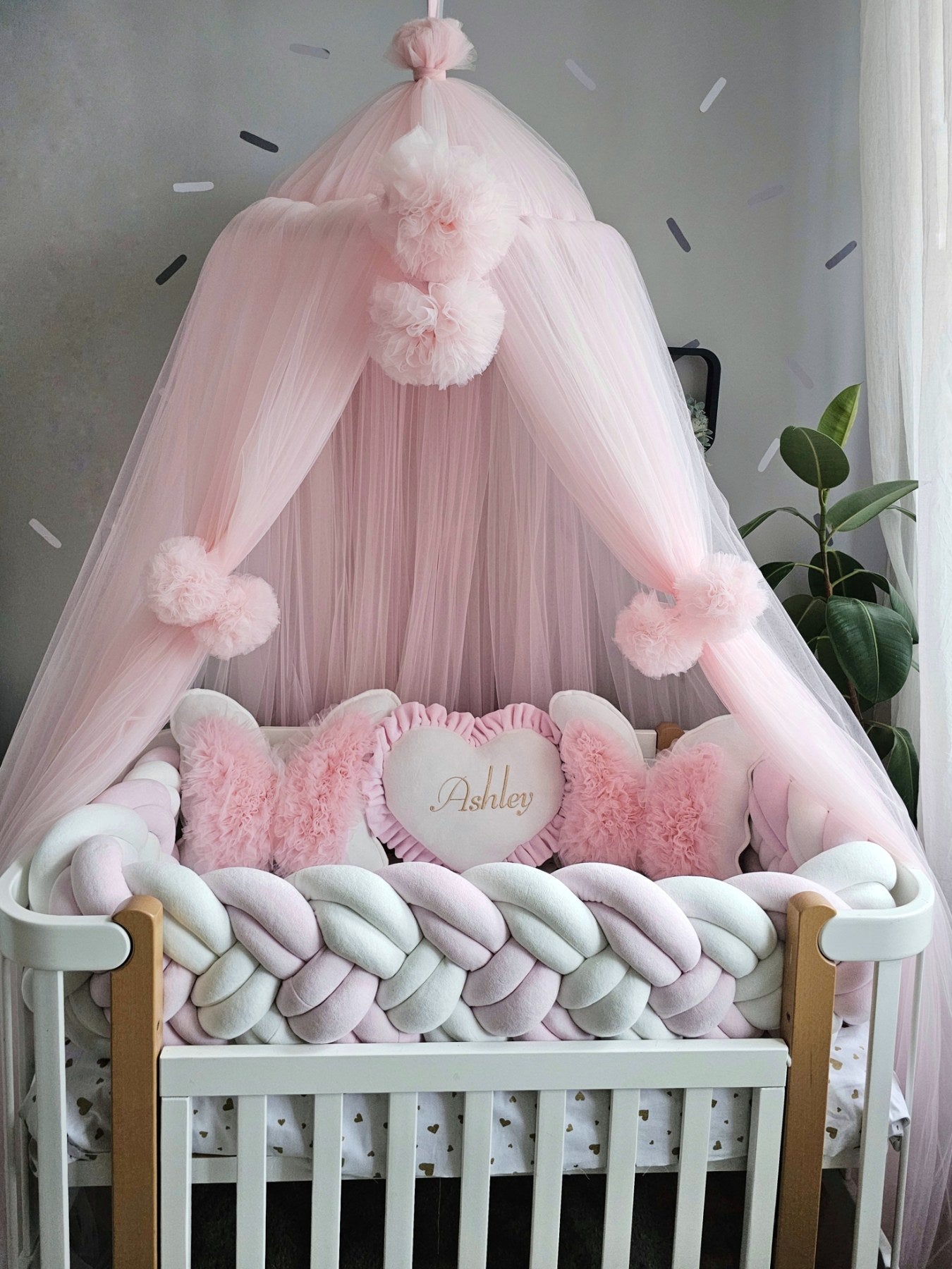 Light pink baby bedding set for girl