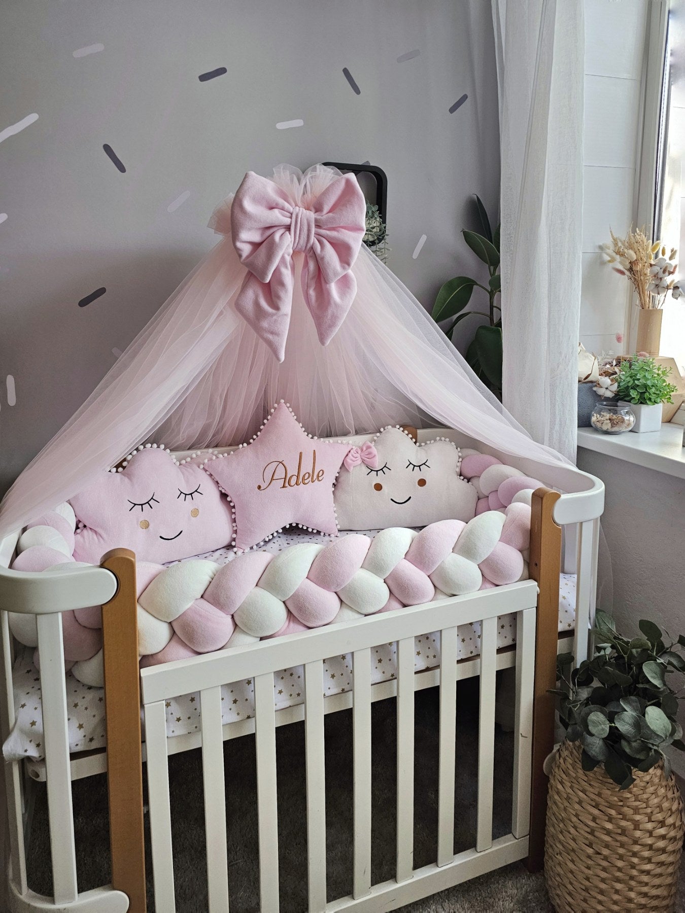 Baby crib bedding set for baby girl in light pink