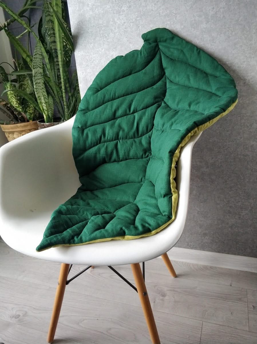 Baby linen leaf play mat emerald green - KariStudio