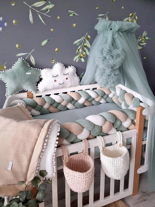 Personalized baby bedding set pistachio and beige - KariStudio