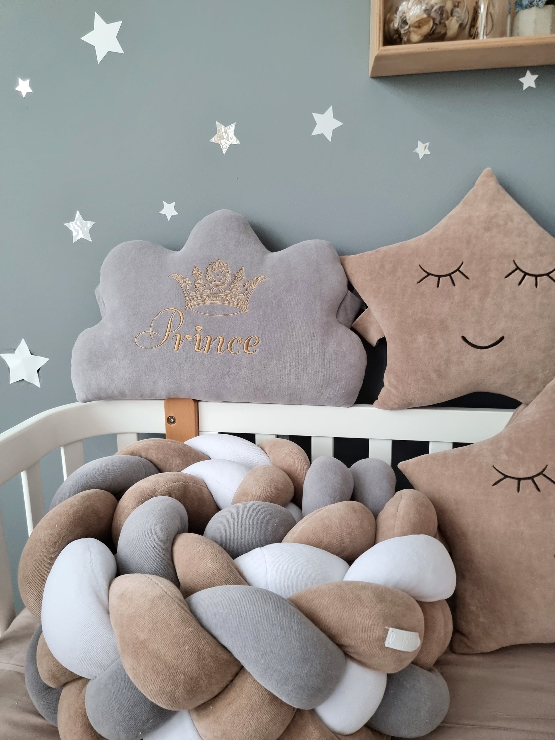 Baby bedding set with crib padding: cappuccino, gray, white. KARI studio