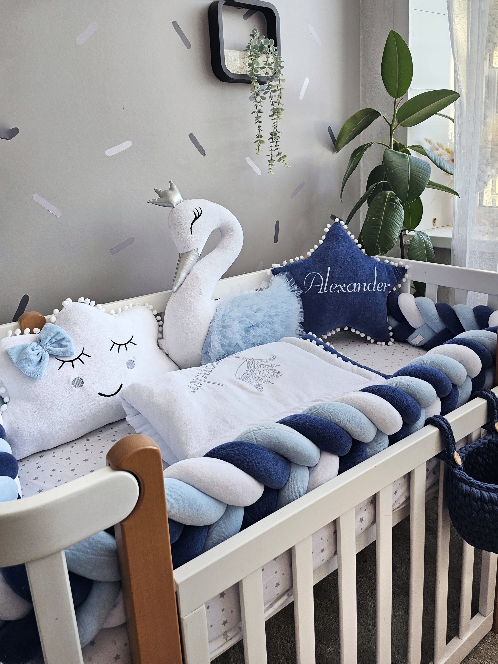 Navy blue baby crib bedding for boy. KARI studio