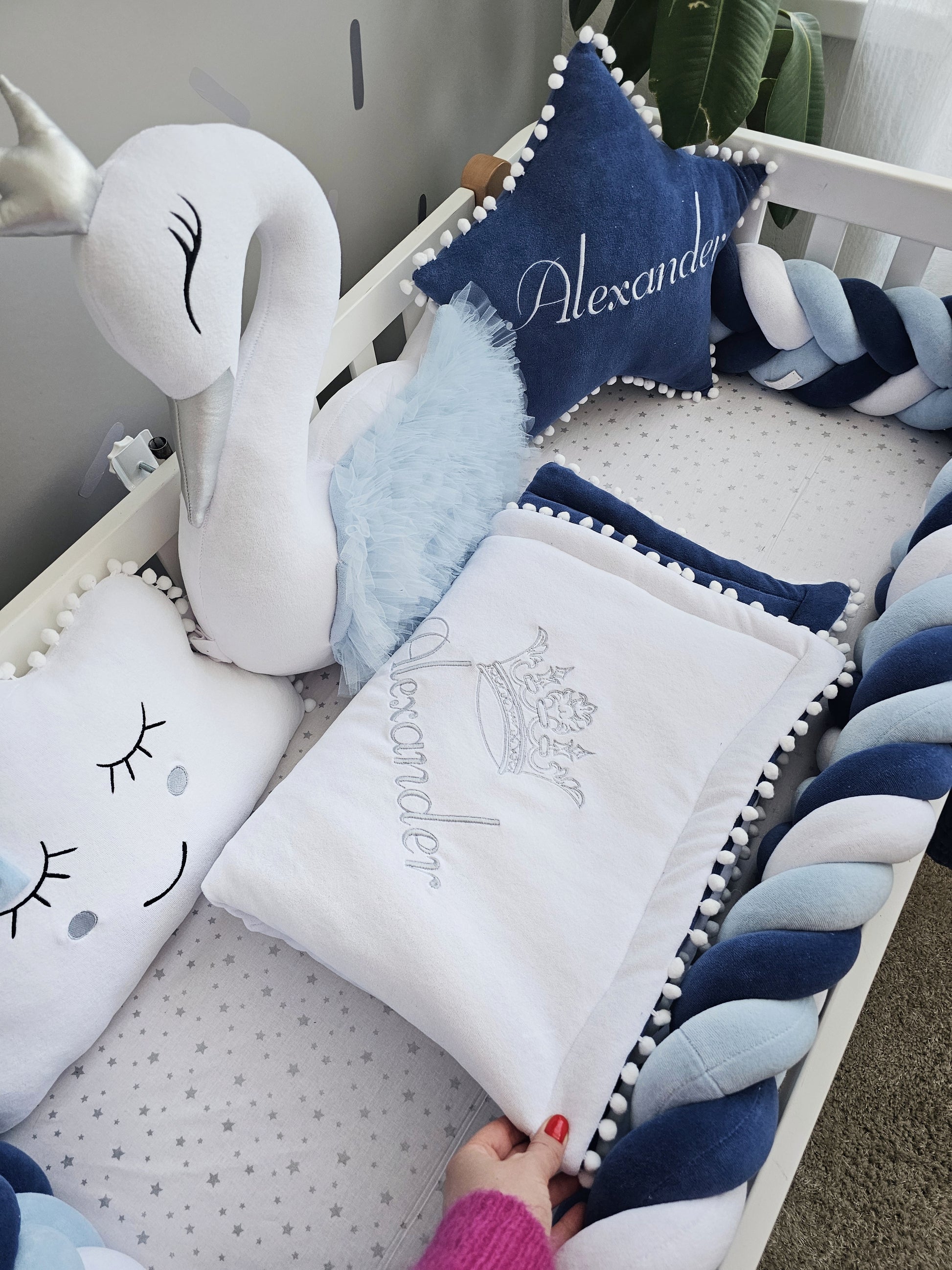 Navy blue baby crib bedding for boy. KARI studio