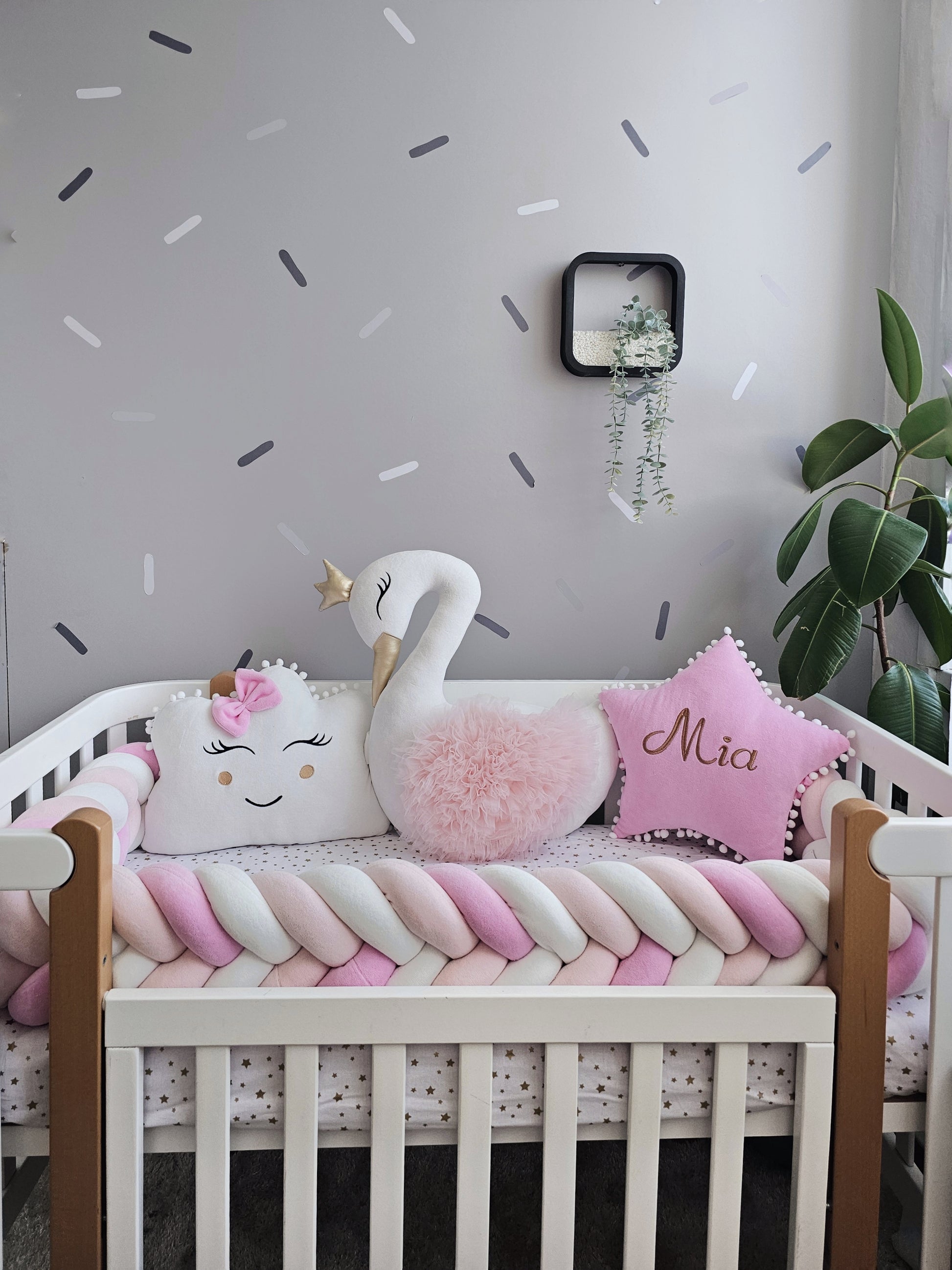 Baby girl crib bedding set pink, light pink, creamy. KARI studio