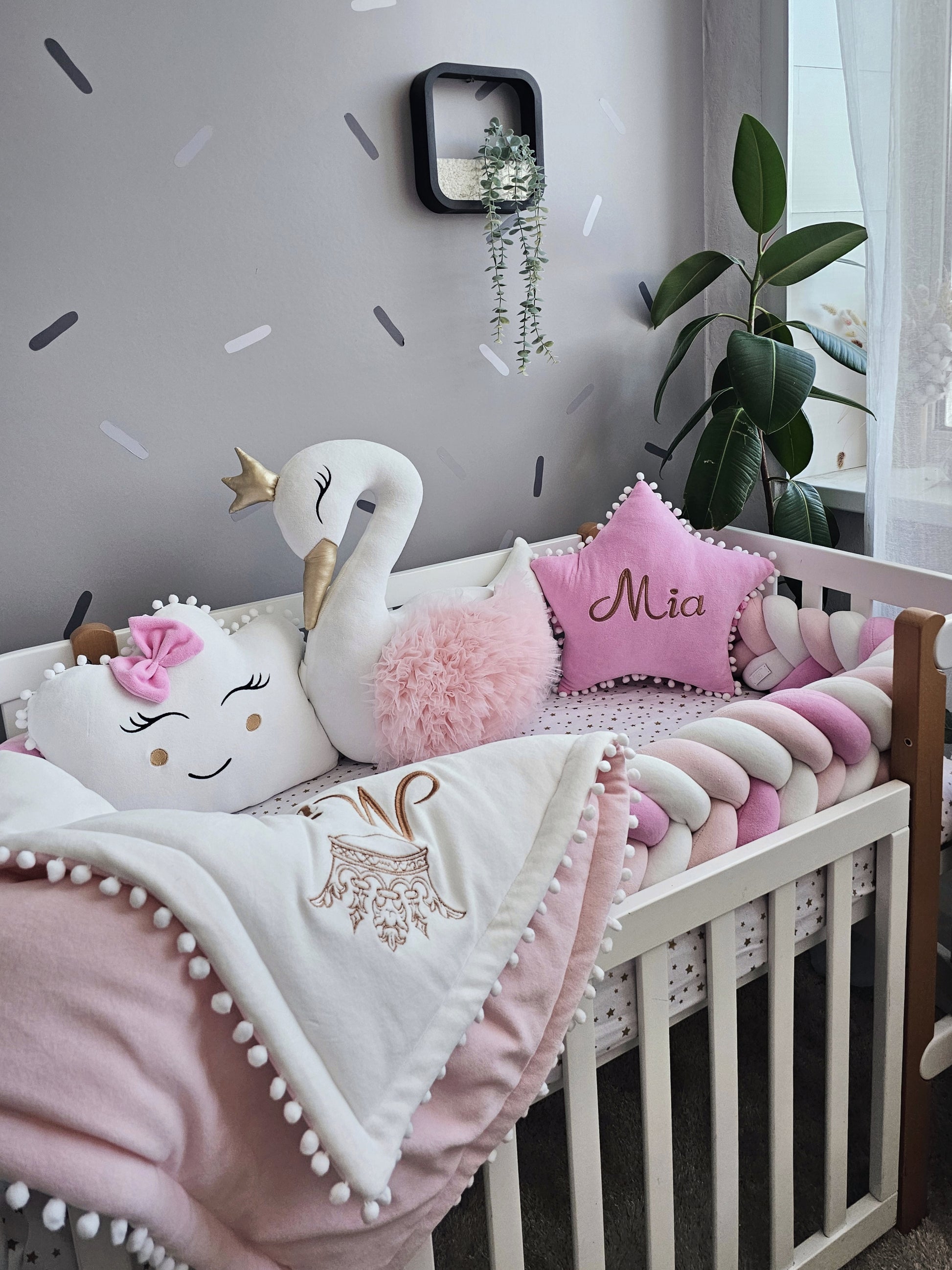 Baby girl crib bedding set pink, light pink, creamy. KARI studio