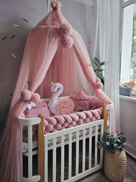 Luxury baby bedding with crib bumpers