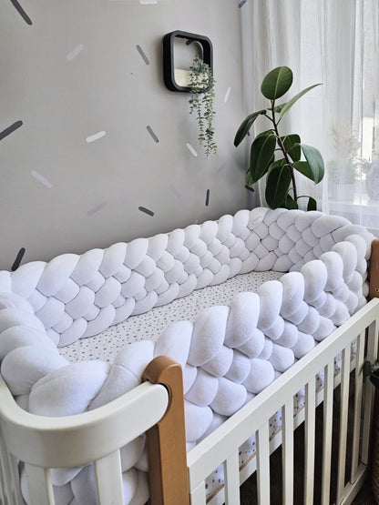 Triple white braided crib bumper 30 cm