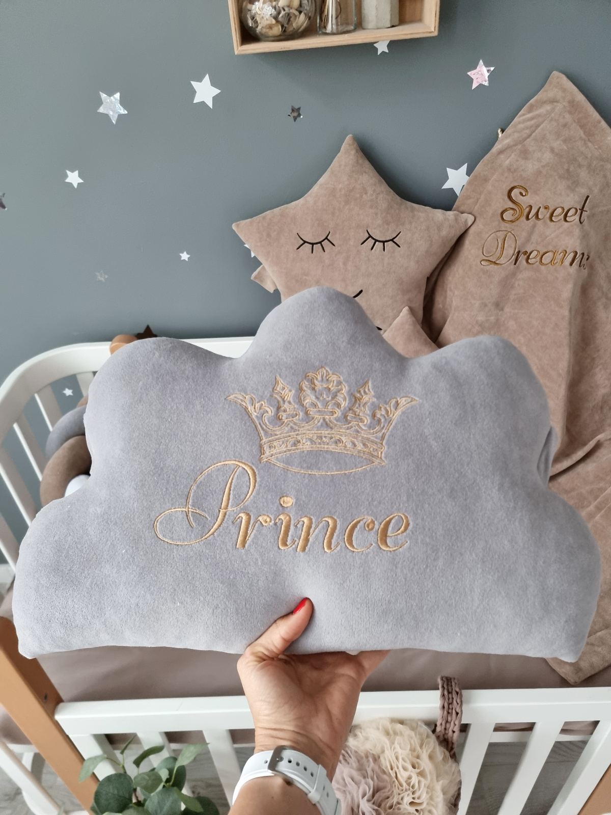 Custom pillow cloud with baby name. KARI studio