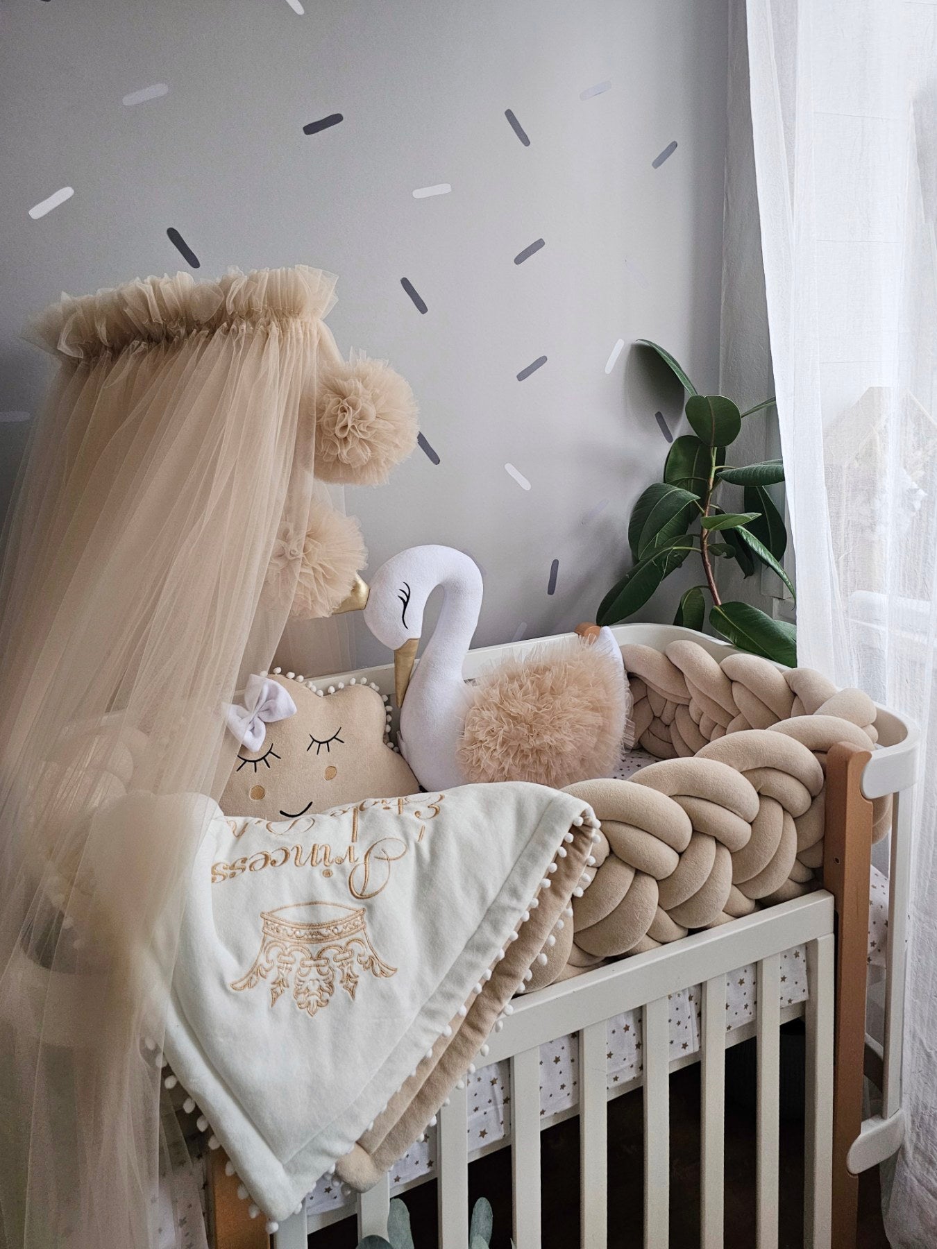 Premium beige baby crib bedding set. Braided crib bumper. KARI studio