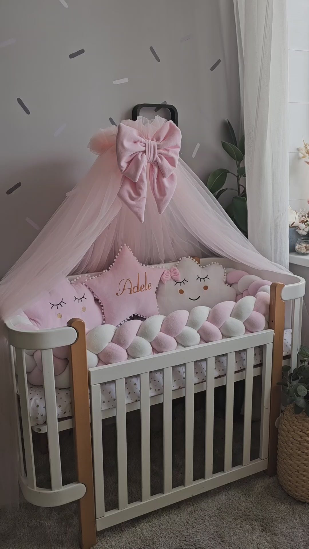 Baby crib bedding set for baby girl in light pink