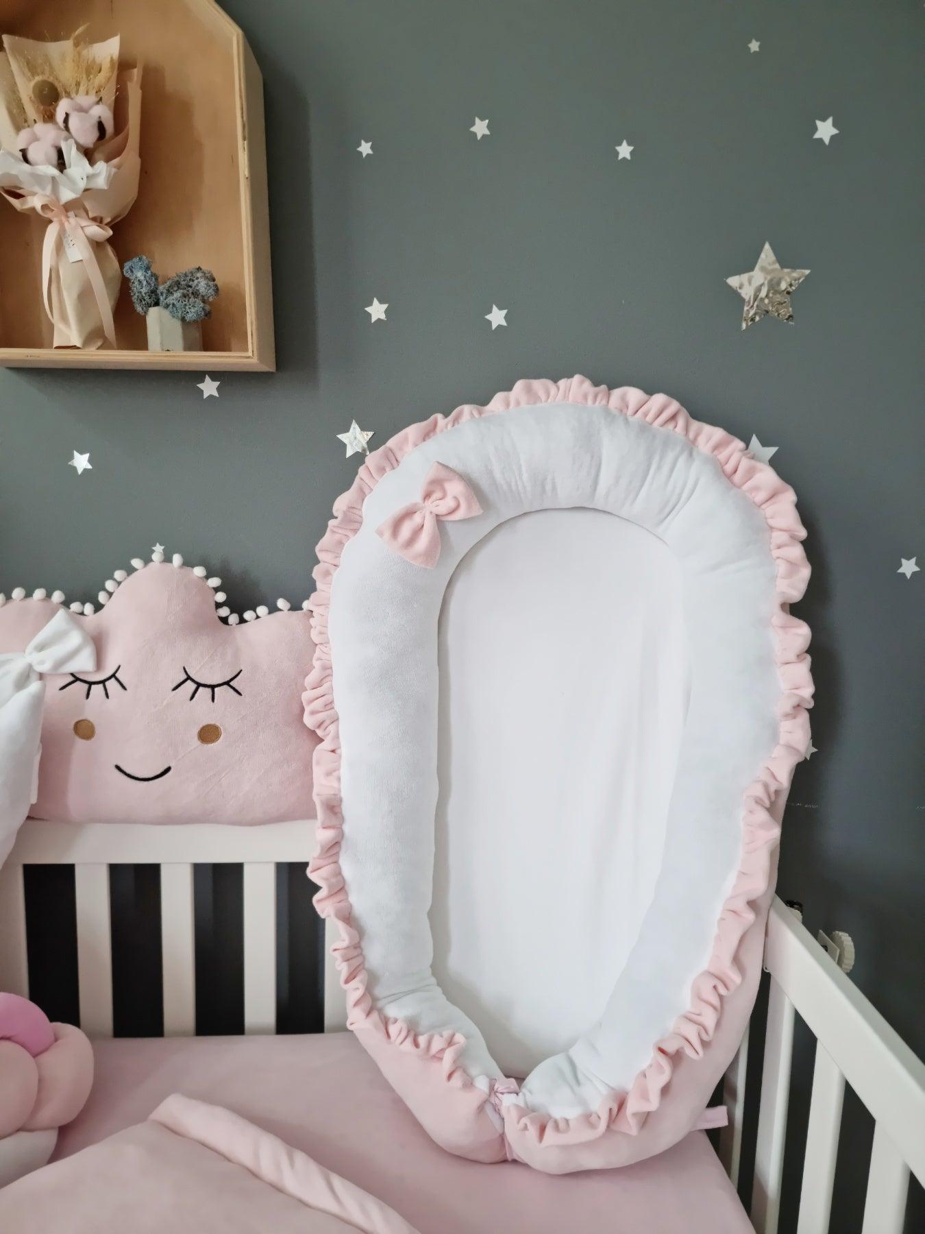 Personalized baby bedding set light pink. Braided crib bumper - KariStudio