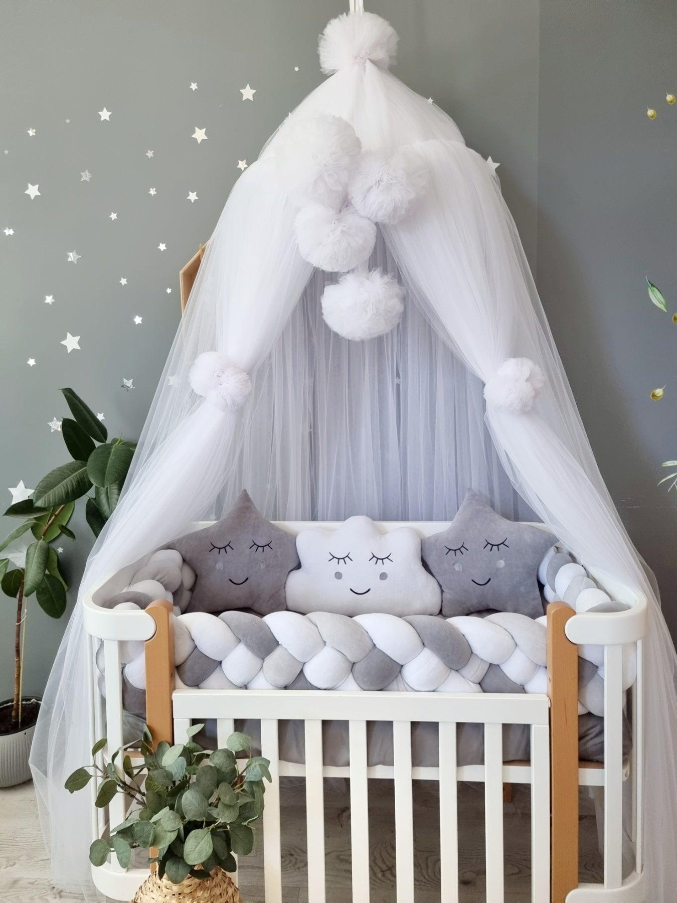 Personalized baby bedding set gray for boy. Braided crib bumper - KariStudio