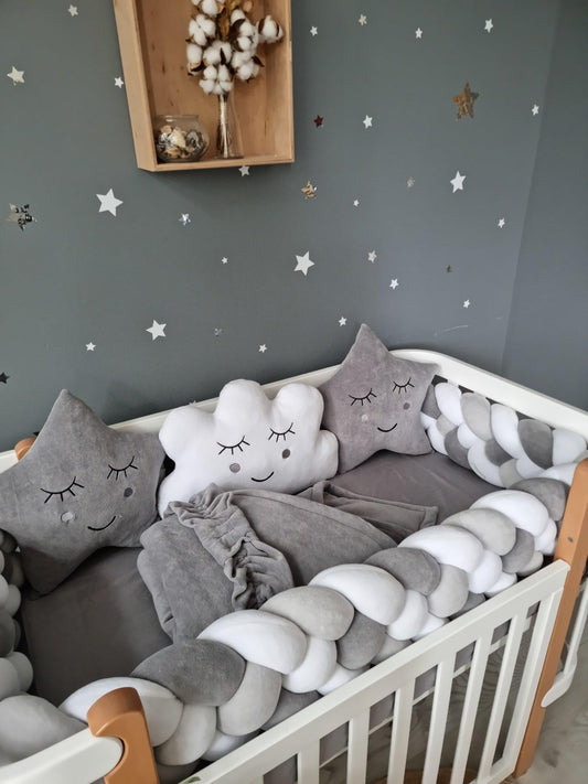 Personalized baby bedding set gray for boy. Braided crib bumper - KariStudio