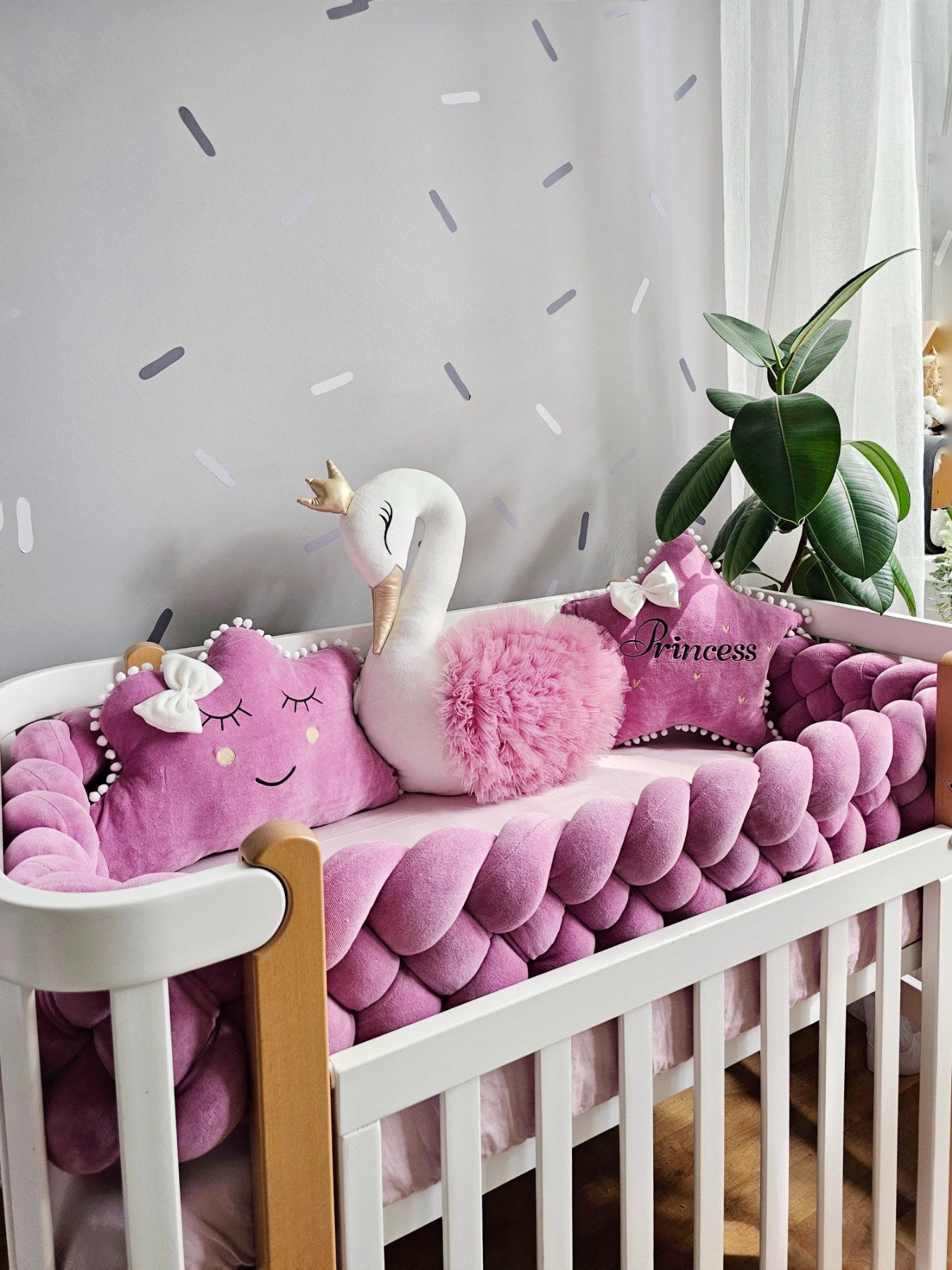 Luxury baby bedding rose - Braided crib bumper