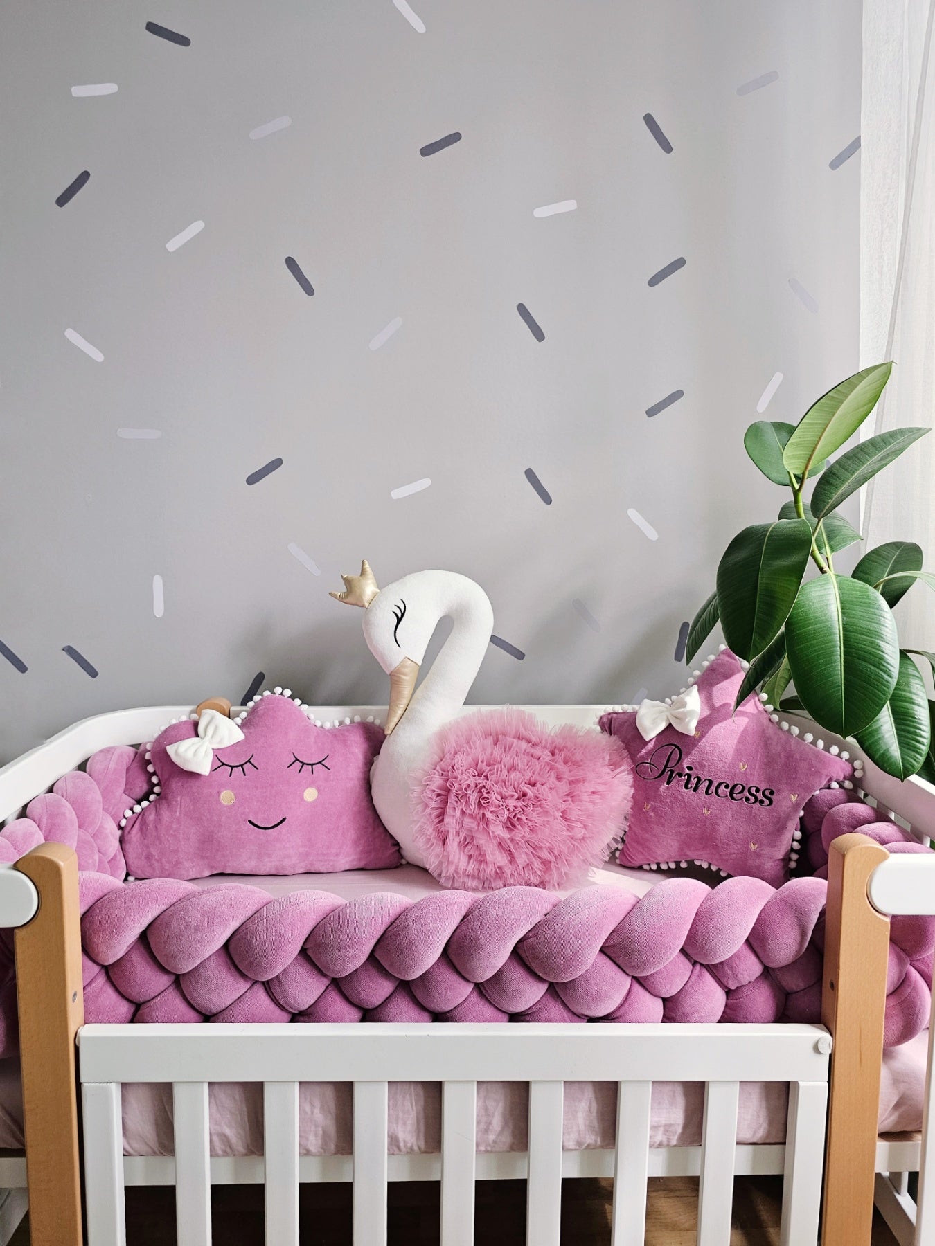 Luxury baby bedding rose - Braided crib bumper