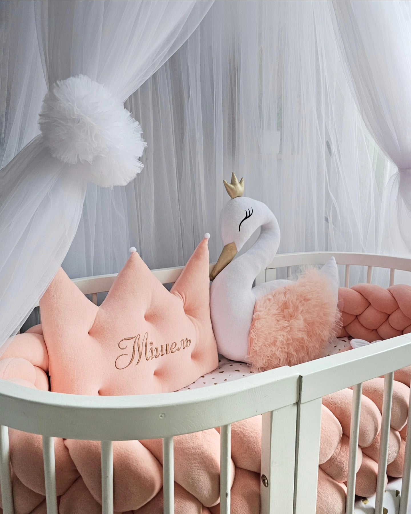 Luxury baby crib bedding set. Nursery crib decor