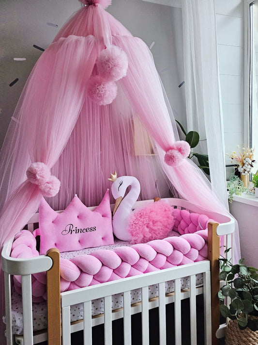 Luxury baby crib bedding set. Nursery crib decor