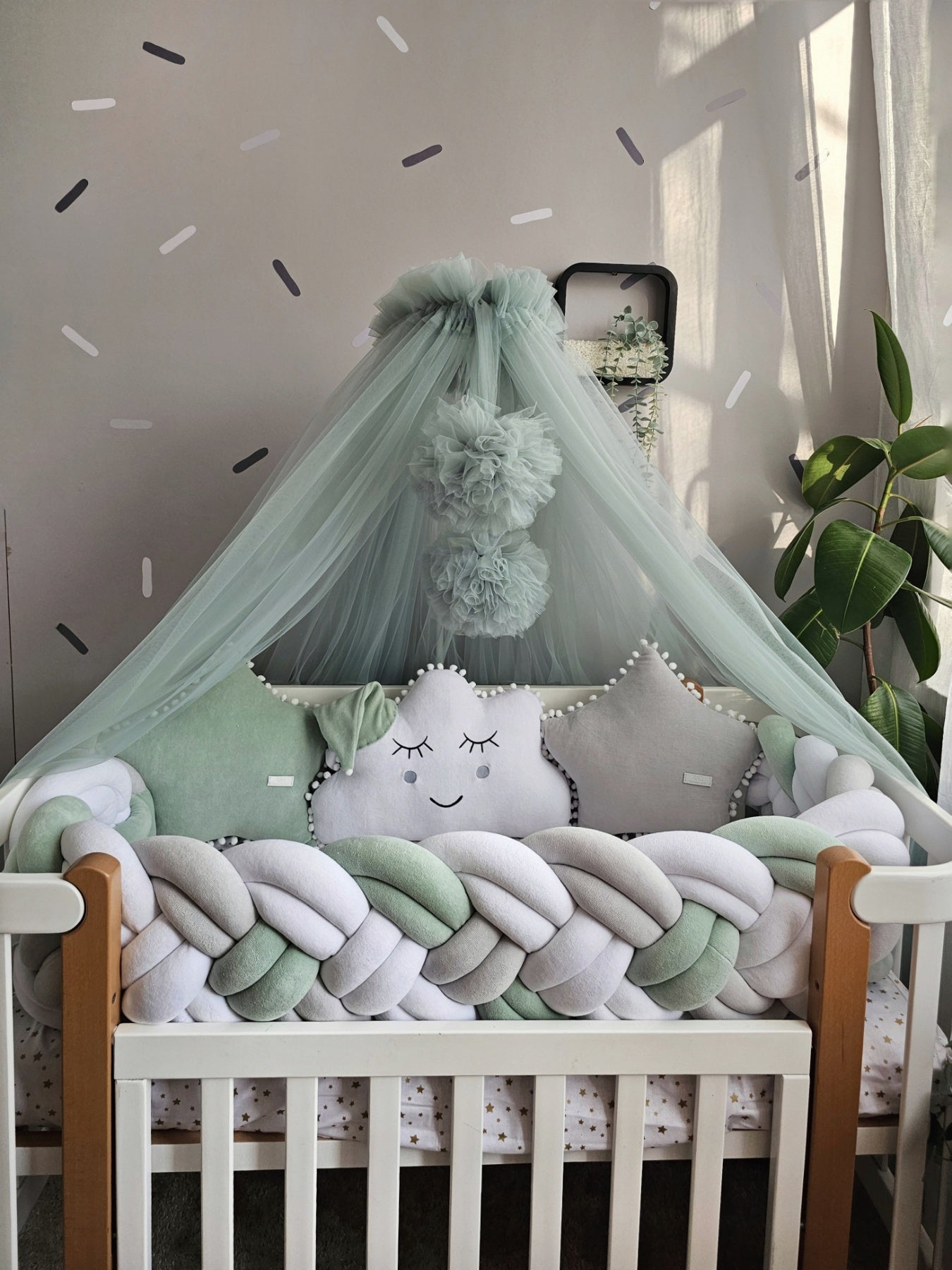 Gender neutral baby bedding set with braided crib bumper green. KARI studio