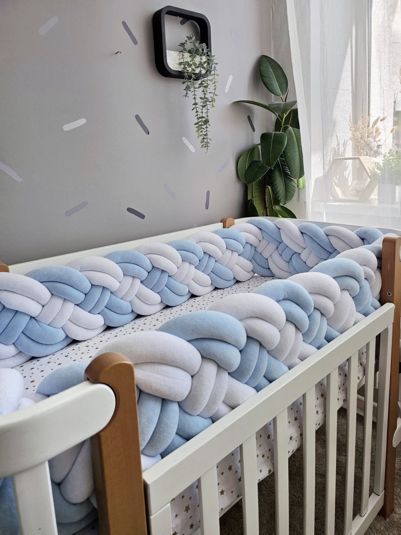 Braided crib bumper blue 25 cm. KARI studio