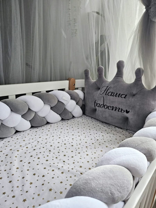 Baby bedding crib bumper set for boys gray. KARI studio