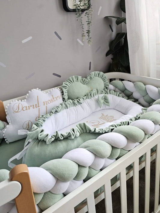 Baby bedding crib bumper set green pistachio. KARI studio