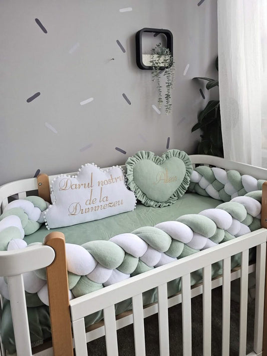 Baby bedding crib bumper set green pistachio. KARI studio