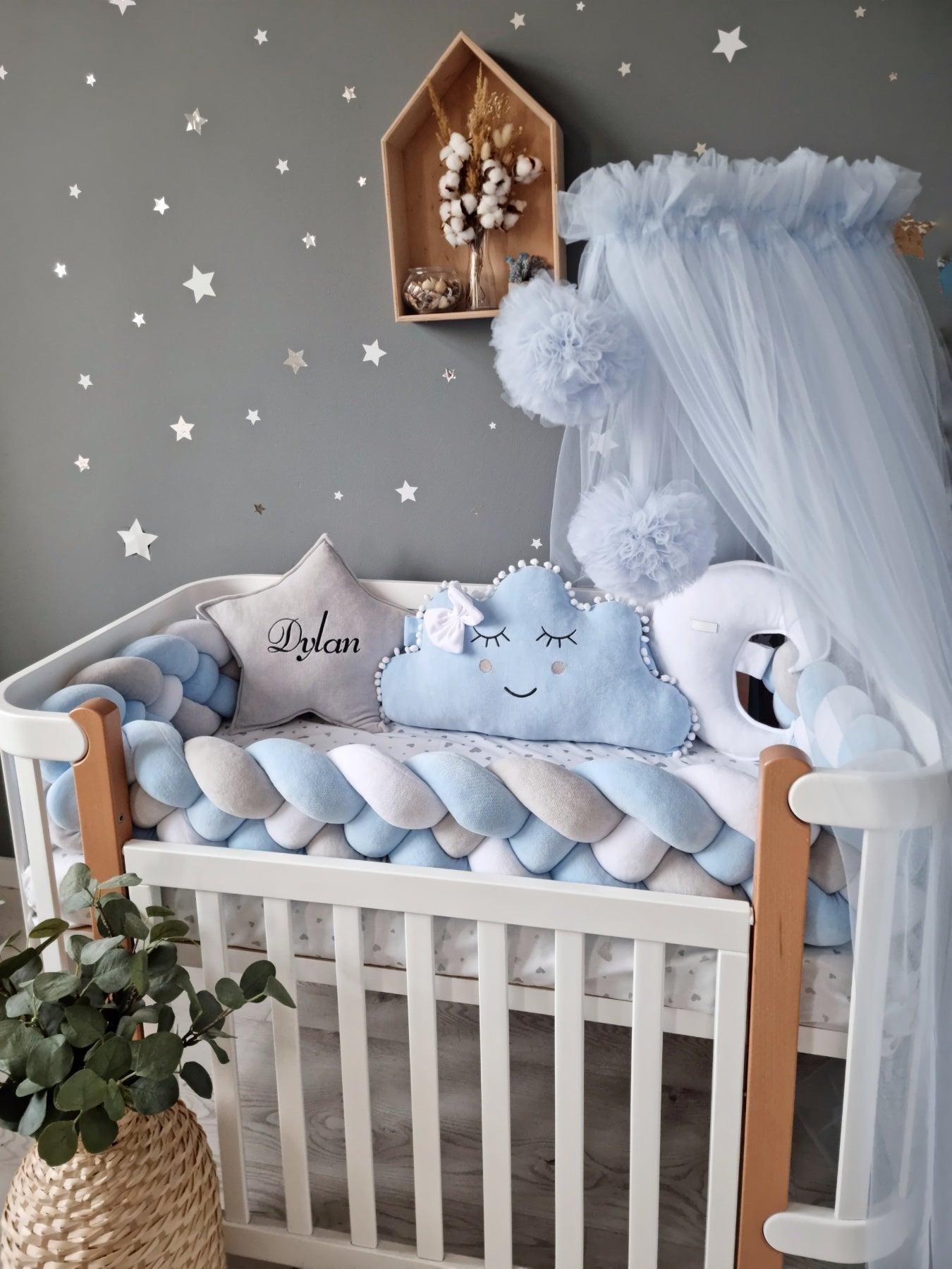 Personalized Baby bedding set for boy blue. Braided crib bumper - KariStudio