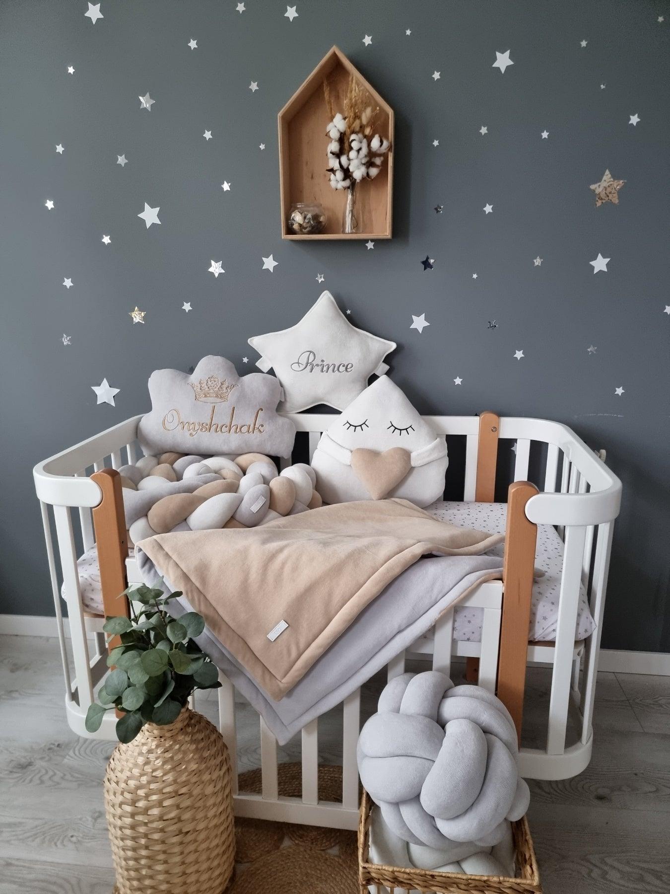 Personalized baby bedding set beige gray. Braided crib bumper - KariStudio